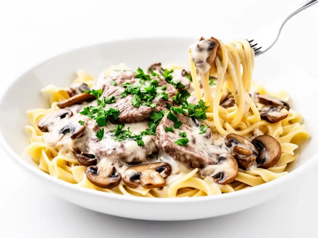 slow cooker beef stroganoff - featured image