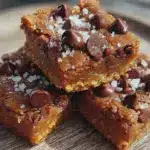 fall spiced pumpkin chocolate chip cookie bars - featured image